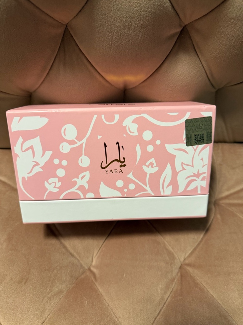 Luxury Trio Eau de Parfum Gift Set - Red, Blush, White - Picture 3 of 3